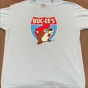 Buc-ees vintage tee
Cotton/Poly blend- Sky Blue